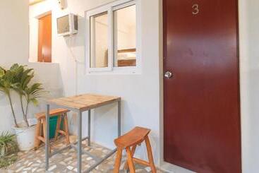 هتل Reddoorz @ Cristina S Hideaway Resort Tanay