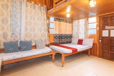 هتل Reddoorz @ Cristina S Hideaway Resort Tanay