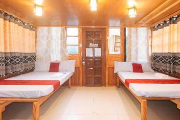 هتل Reddoorz @ Cristina S Hideaway Resort Tanay