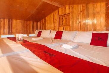 هتل Reddoorz @ Cristina S Hideaway Resort Tanay
