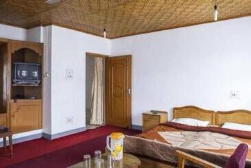 هتل Seasons Palace