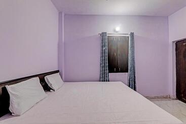 هتل Gracious Guest House