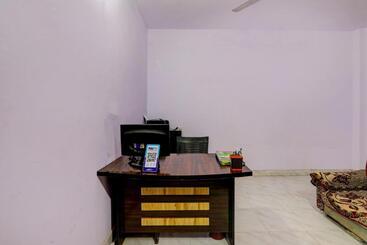 هتل Gracious Guest House