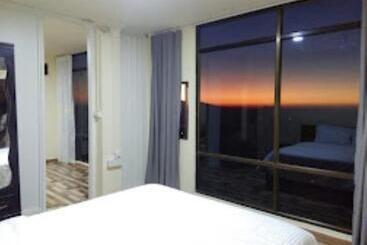 پانسیون Aizawl Guest House, Aizwal