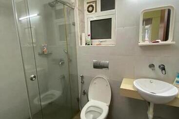 پانسیون Home 4 U