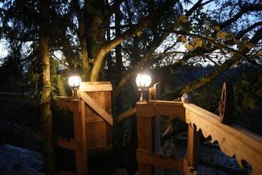 پانسیون La Cabane Magique D Hedwige   Adults Only