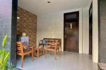پانسیون Meilds Property Kuta