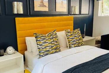 پانسیون Ntsane’ S Exquisite Homes