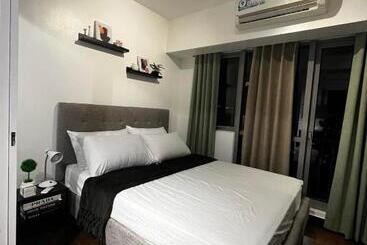 Prime Posh Downtown Condo