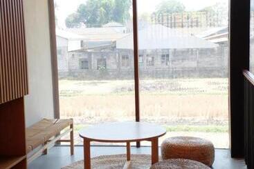 The Fields Hotel And Apartment