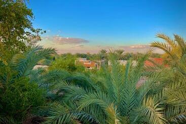 هاستل Oasis Hot Spring