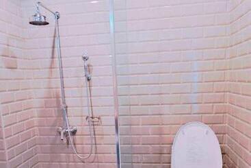 تختخواب و صبحانه Noosa海岸行館