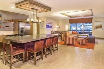Club Wyndham Resort At Avon