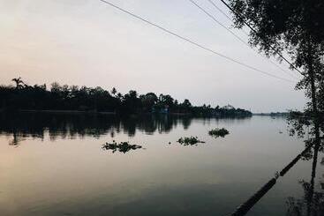 هتل ี เรือนปณาลี รีสอร์ท
