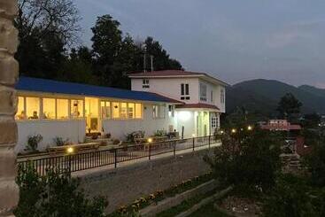 هتل Ananda Bilas Agro Resort