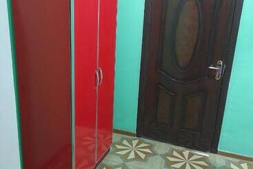 فندق Moynaq Grand Hostel