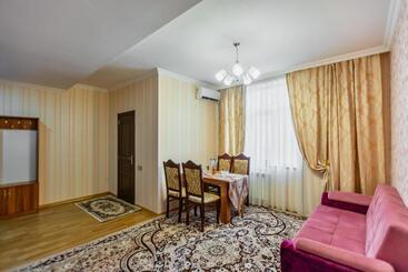 هتل Arivainn Center