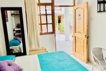 هتل Garden House Ica