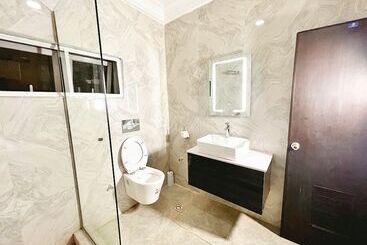 هتل Grey Residence