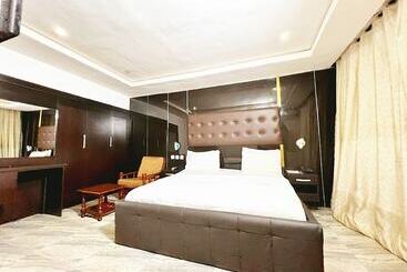 هتل Grey Residence