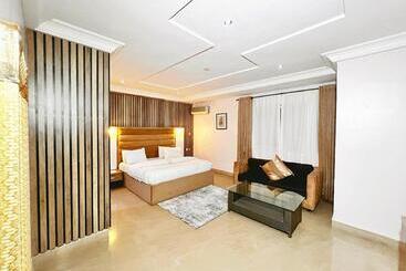 هتل Grey Residence
