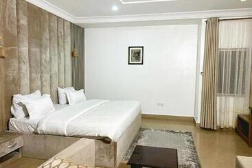 هتل Grey Residence