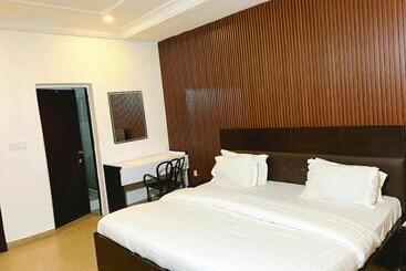 هتل Grey Residence