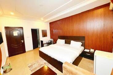 هتل Grey Residence