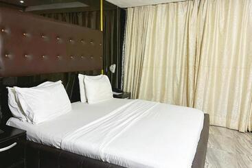 هتل Grey Residence