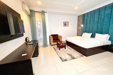هتل Grey Residence