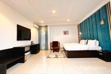 هتل Grey Residence
