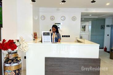 هتل Grey Residence