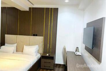 هتل Grey Residence