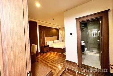 هتل Grey Residence