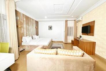 هتل Grey Residence