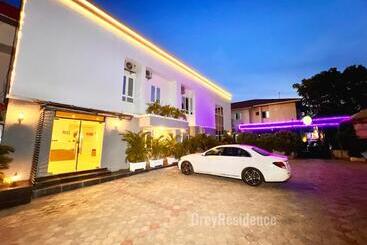 هتل Grey Residence