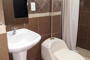 هتل Hostal Restaurante El Fogon Campero