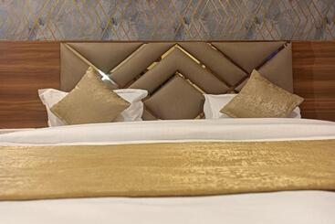 هتل Lake View Ac Room