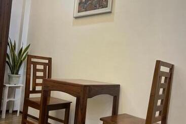 هتل Rich Vania Suites
