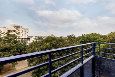 Fabhotel Vega Business