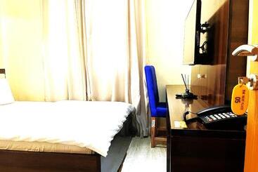 هتل The Neat Place