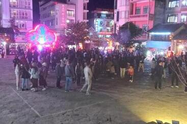 هتل Viet Hung Hostel Motorbikes