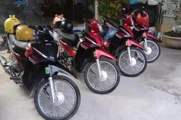 هتل Viet Hung Hostel Motorbikes