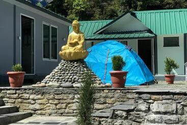 هتل White Stupa