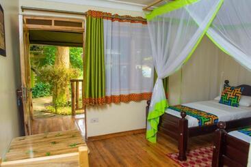 پانسیون Berengei Silverback Guesthouse And Homestay