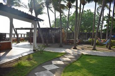 Solid Surf Camp Hostel Nicaragua