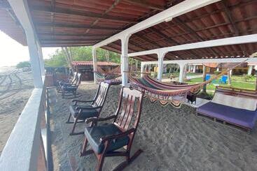 Solid Surf Camp Hostel Nicaragua