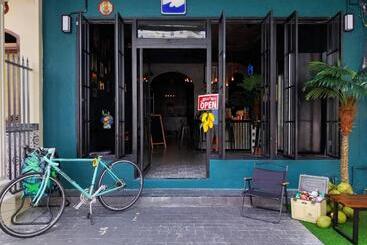 W168 Hostel
