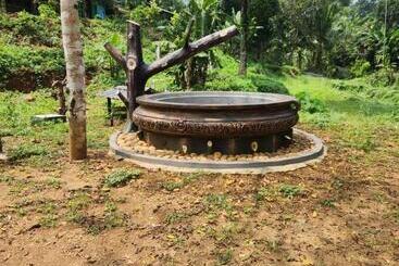 Woodland Resort