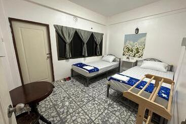 هاستل Madam Guesthouse
